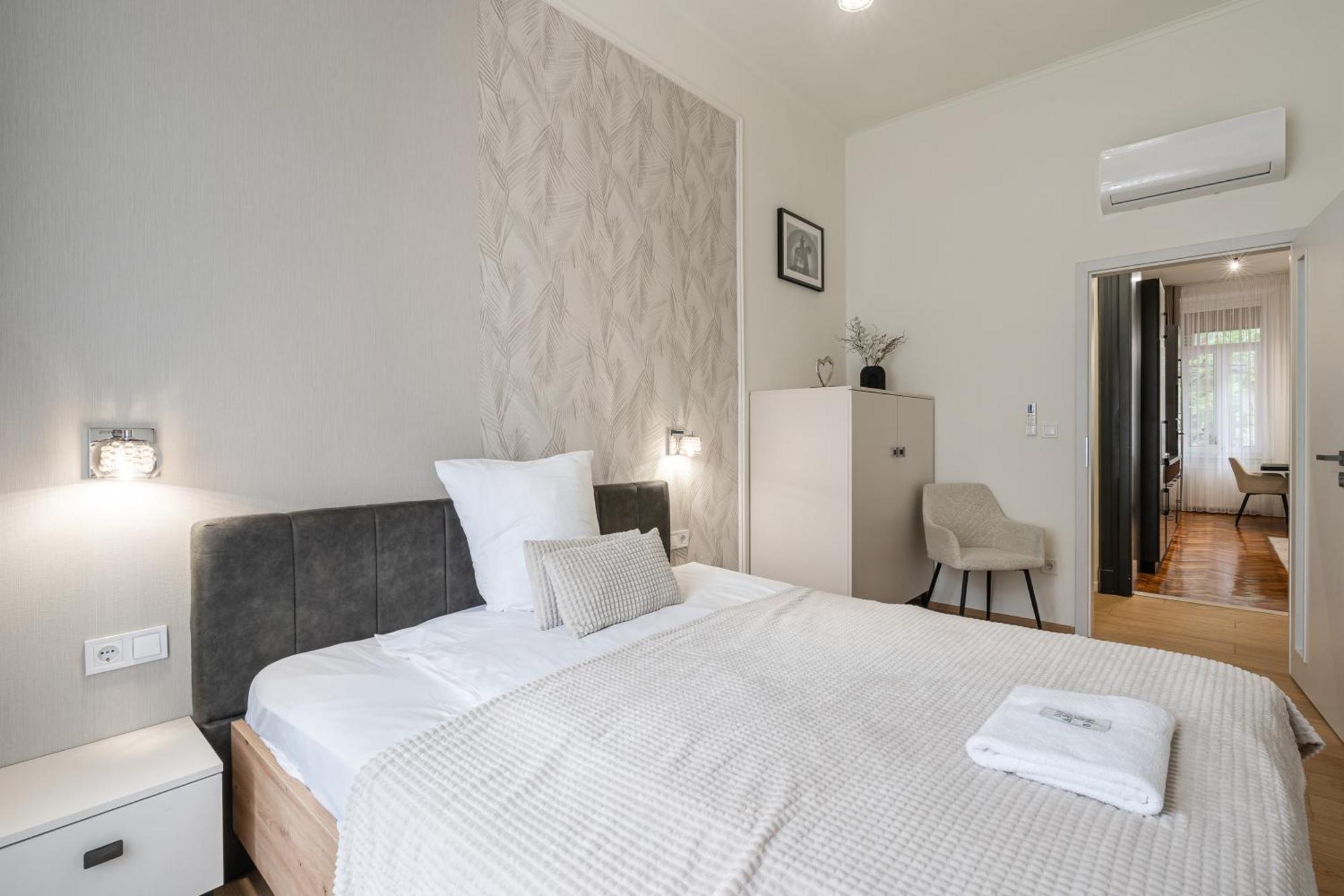 Apartamento Astra Lux Bp Budapest Exterior foto